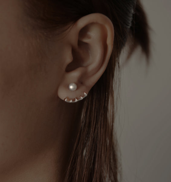 Rote Pearl earrings ear jacket | Sterling Silver - White Rhodium - JOULALA