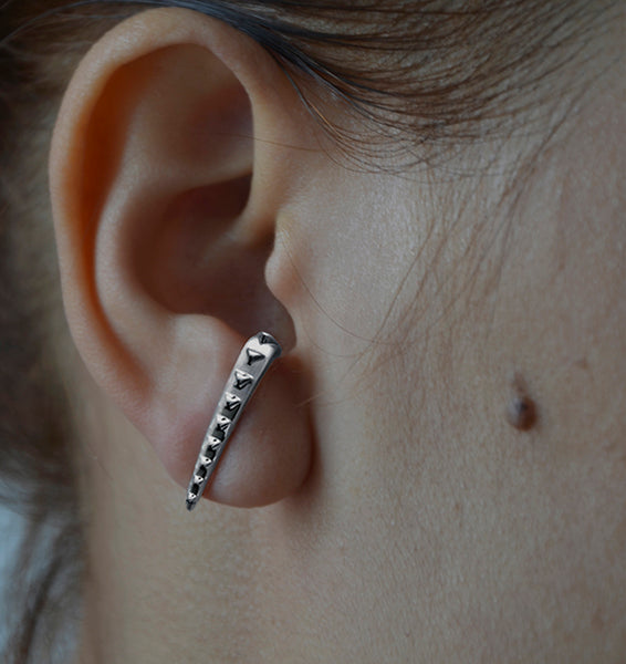 Bunaken spike singular earrings in sterling silver - JOULALA